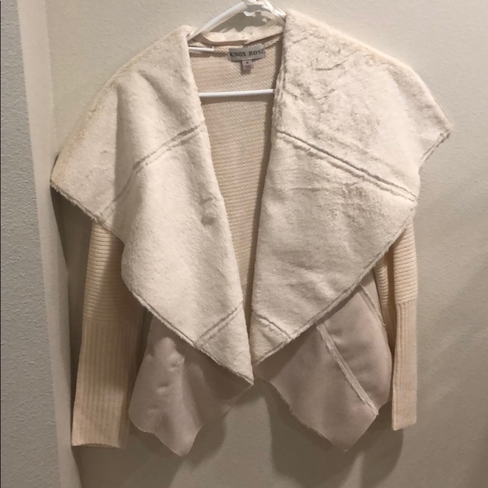 Furry sweater cardigan in beautiful white color